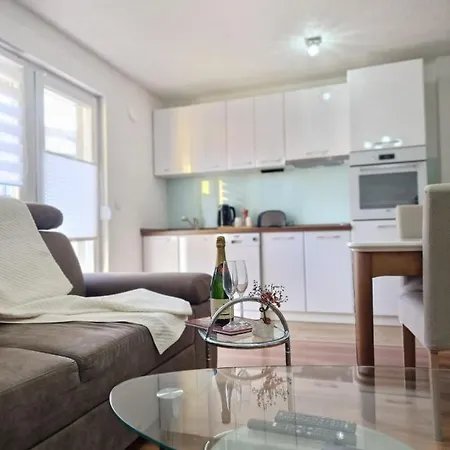 Apartment Apartman Katalea